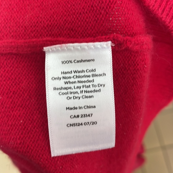 Talbots 100% Cashmere Red Turtlenck Sweater - Picture 8 of 8